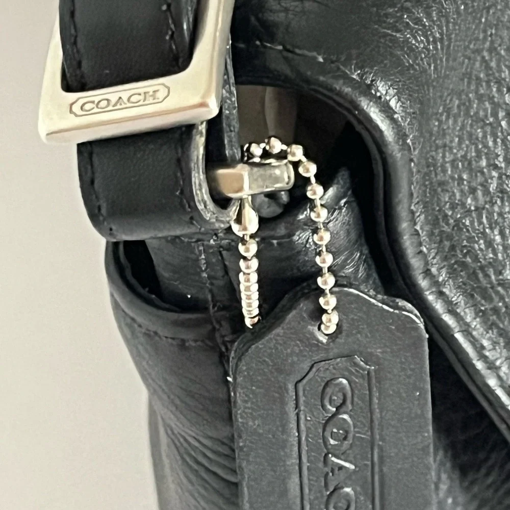 Vtg COACH Leather Hudson Black Flap Shoulder Bag Crossbody Purse L8P-6801 - Picture 2 of 12